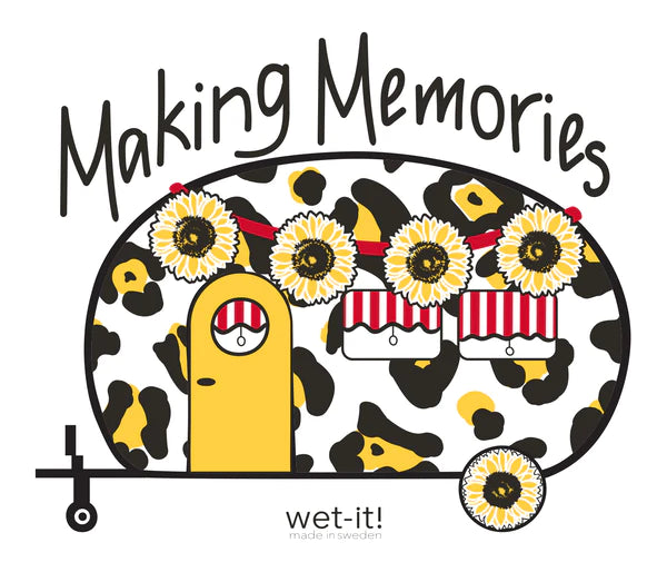 Making Memories Camper Wet-It Cloth