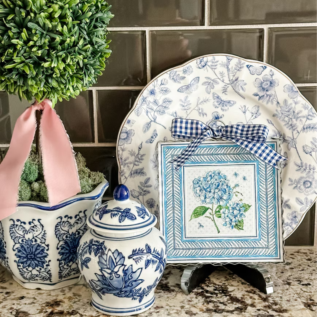 Roundtop Collection Mini Beck's Blue Hydrangea Print