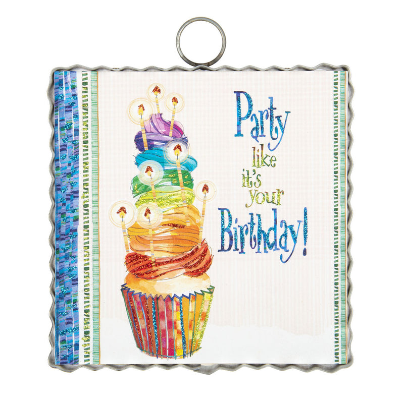Roundtop Collection Mini Birthday Cupcake Print