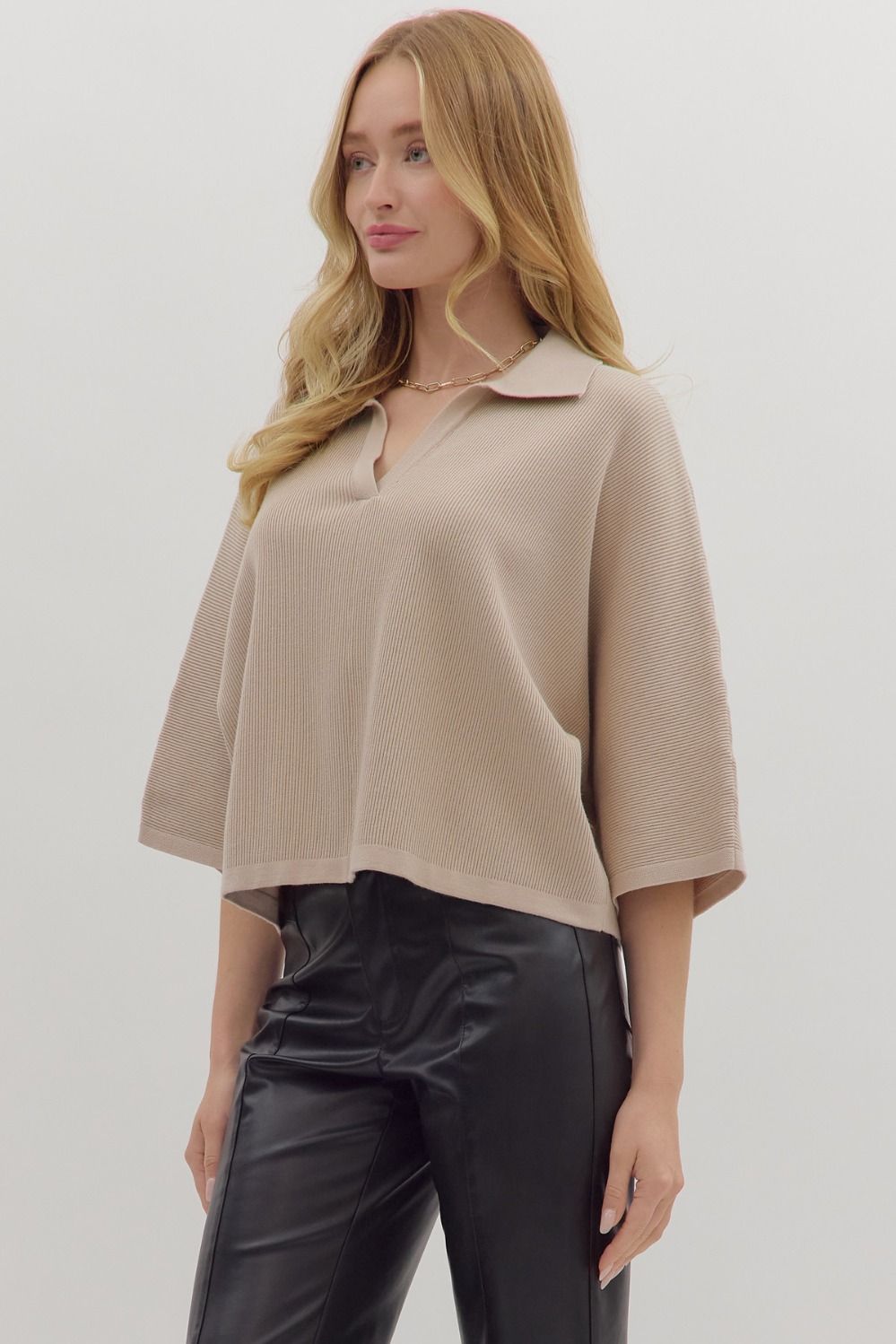Willow Knit V-Neck Collar Top