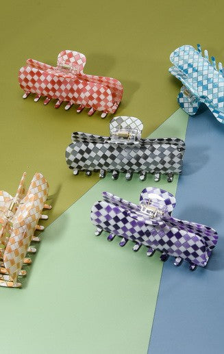 Oversized Checkered Hair Claw Clip