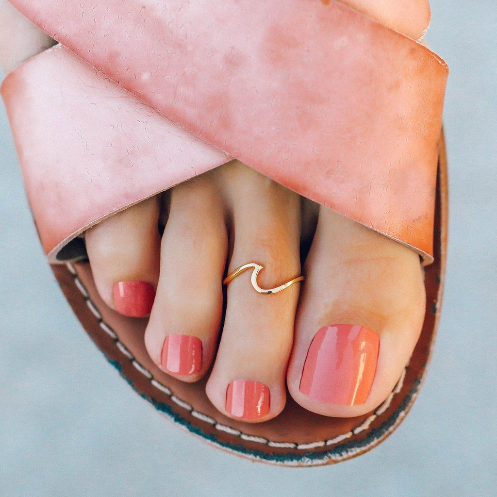 Wave Gold Toe Ring